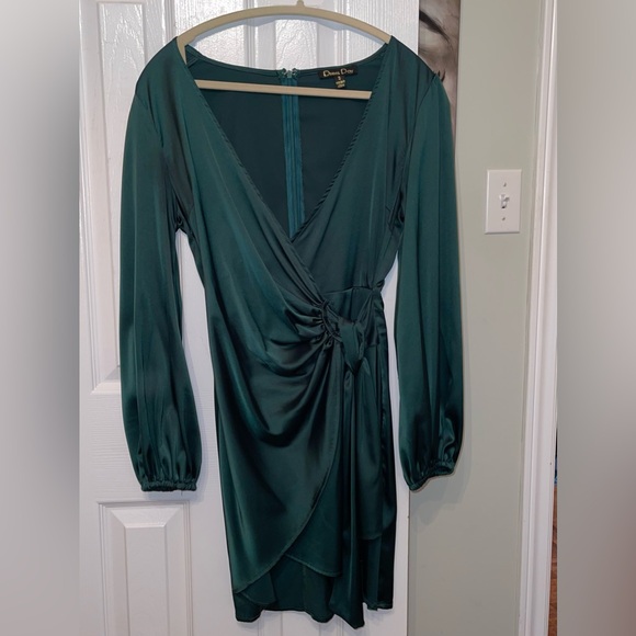 Women’s Hunter Green Mini Wrap Dress - Picture 4 of 9